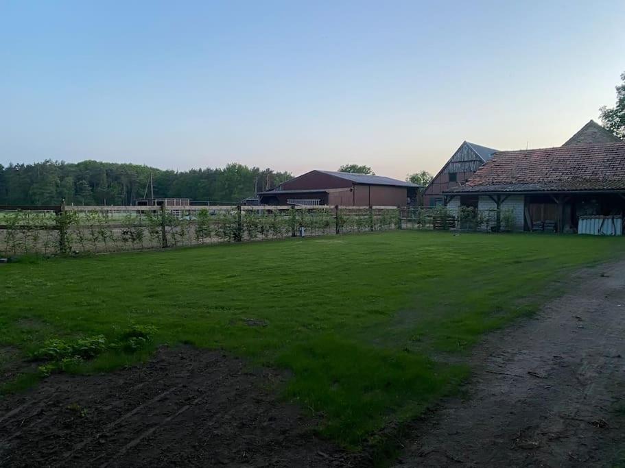 Wunderschoene Ferienwohnung Auf Dem Bauernhof Greven Exterior foto